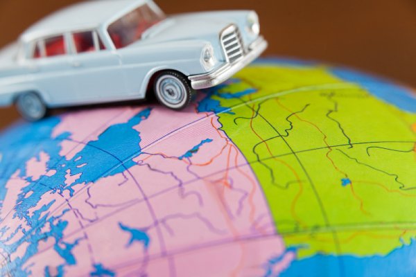 Medzinárodné služby operatívny leasing