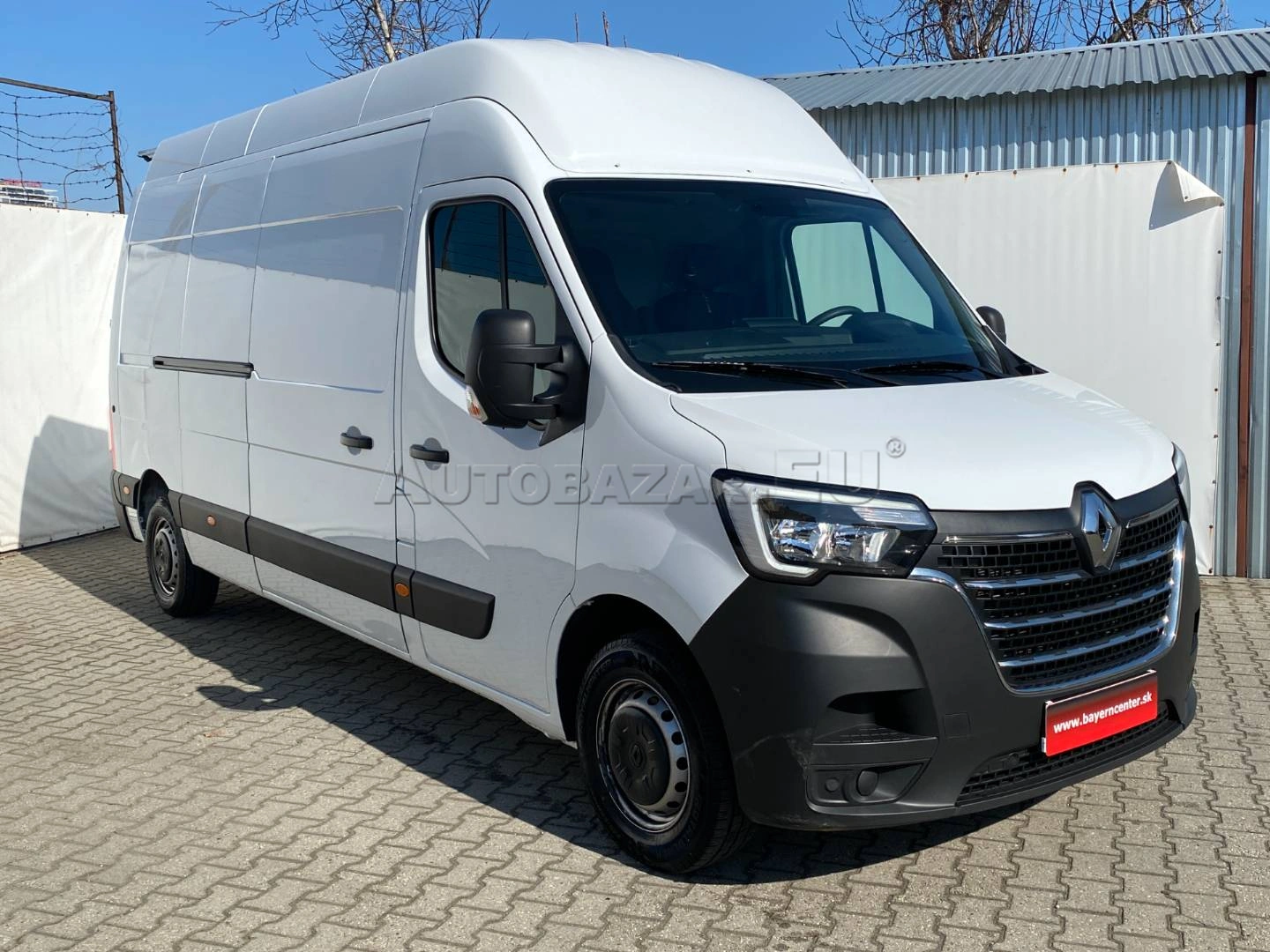 https://www.sixtleasing.sk/User_Files/contenttemplateeditor/67cb107fc3a6dfoto_web_BT463IJ.webp