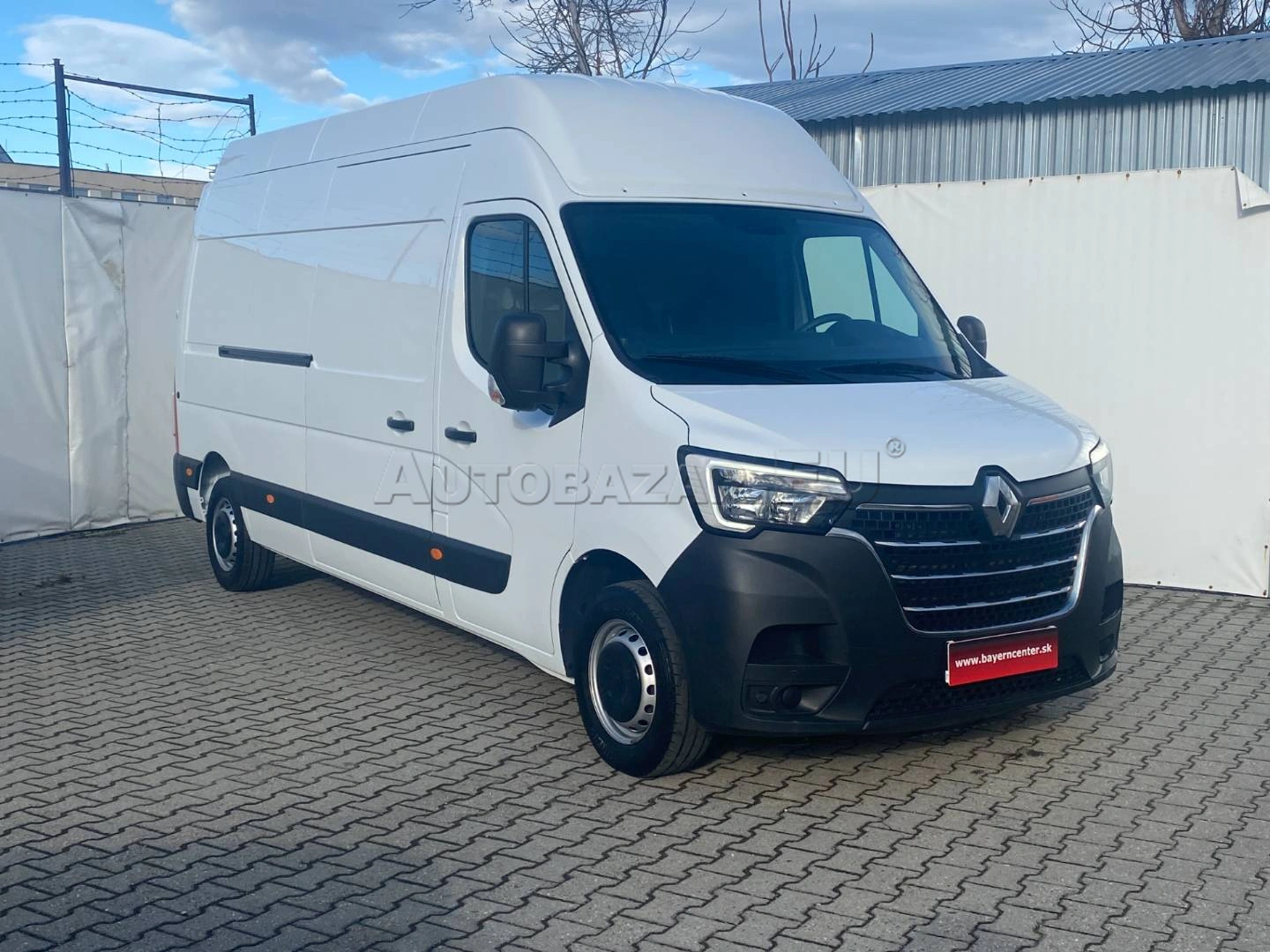 https://www.sixtleasing.sk/User_Files/contenttemplateeditor/6824afef2a4e6foto_web_BT839HE.webp
