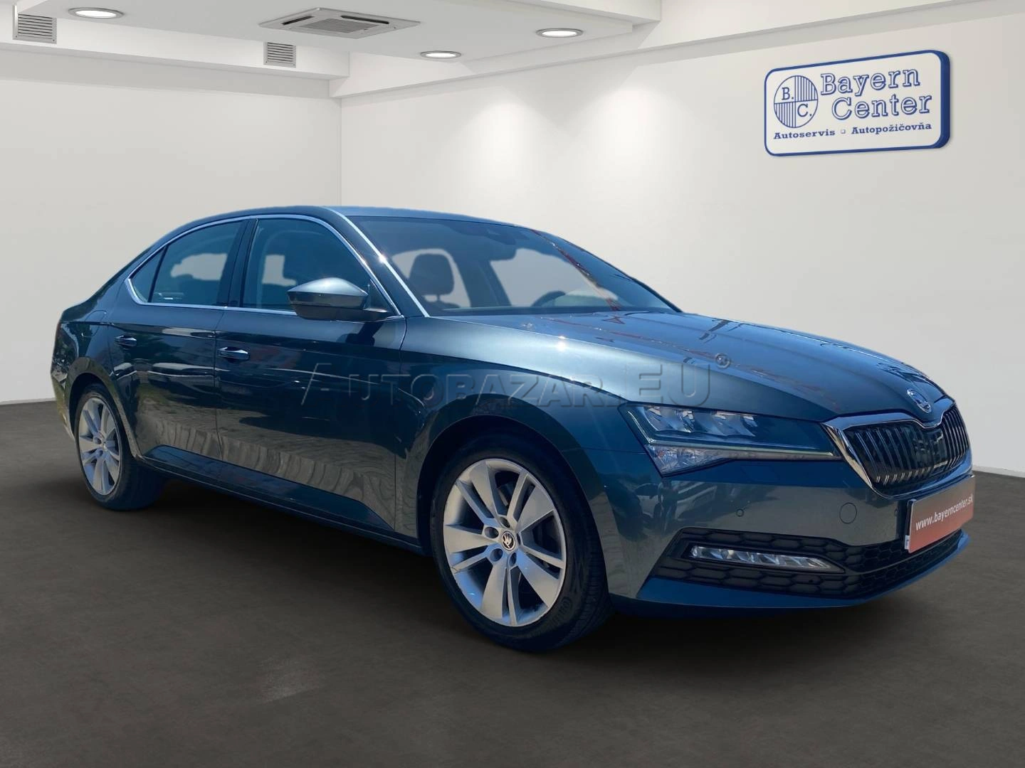 https://www.sixtleasing.sk/User_Files/contenttemplateeditor/6863ea046f468foto_web_Superb.webp